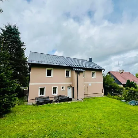 Měděnecká Casa de Férias *